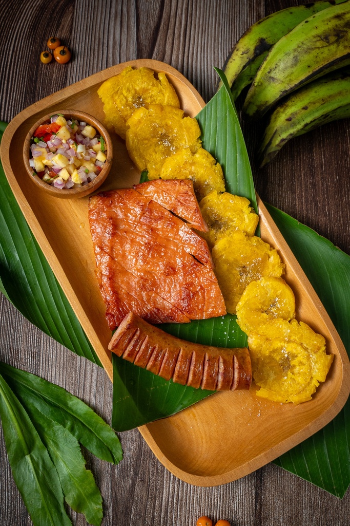 PATACONES CON CECINA Y CHORIZO